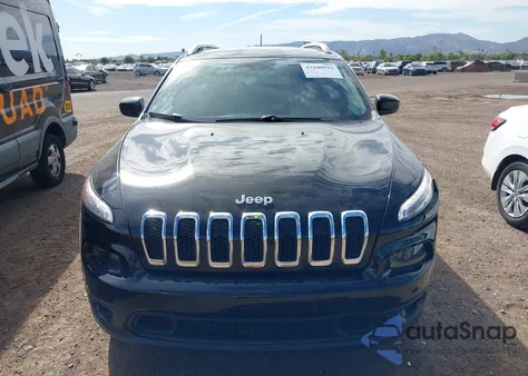 2017 Jeep Cherokee Latitude 4X4 z USA, uszkodzony, nr VIN 1C4PJMCS5HW582069